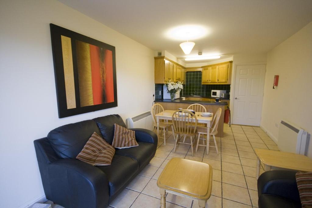 Dunaras Holiday Village Galway Bilik gambar