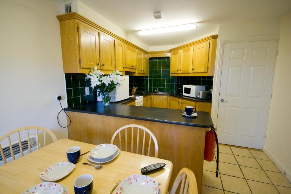 Dunaras Holiday Village Galway Bilik gambar